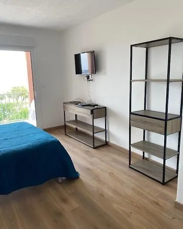 Pieds Dans L'eau Апартаменты