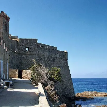 Апартаменты Pieds Dans L'eau *